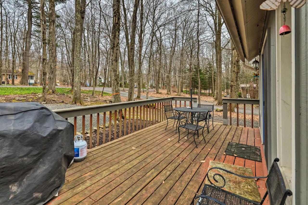 Poconos Vacation Home Walk To Locust Lake! Pocono Lake ภายนอก รูปภาพ